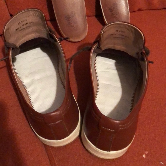 Shoes - Picture 4 of 7